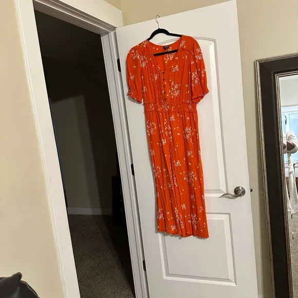 a.n.a Orange Floral Jumper Size Medium - Picture 3 of 8